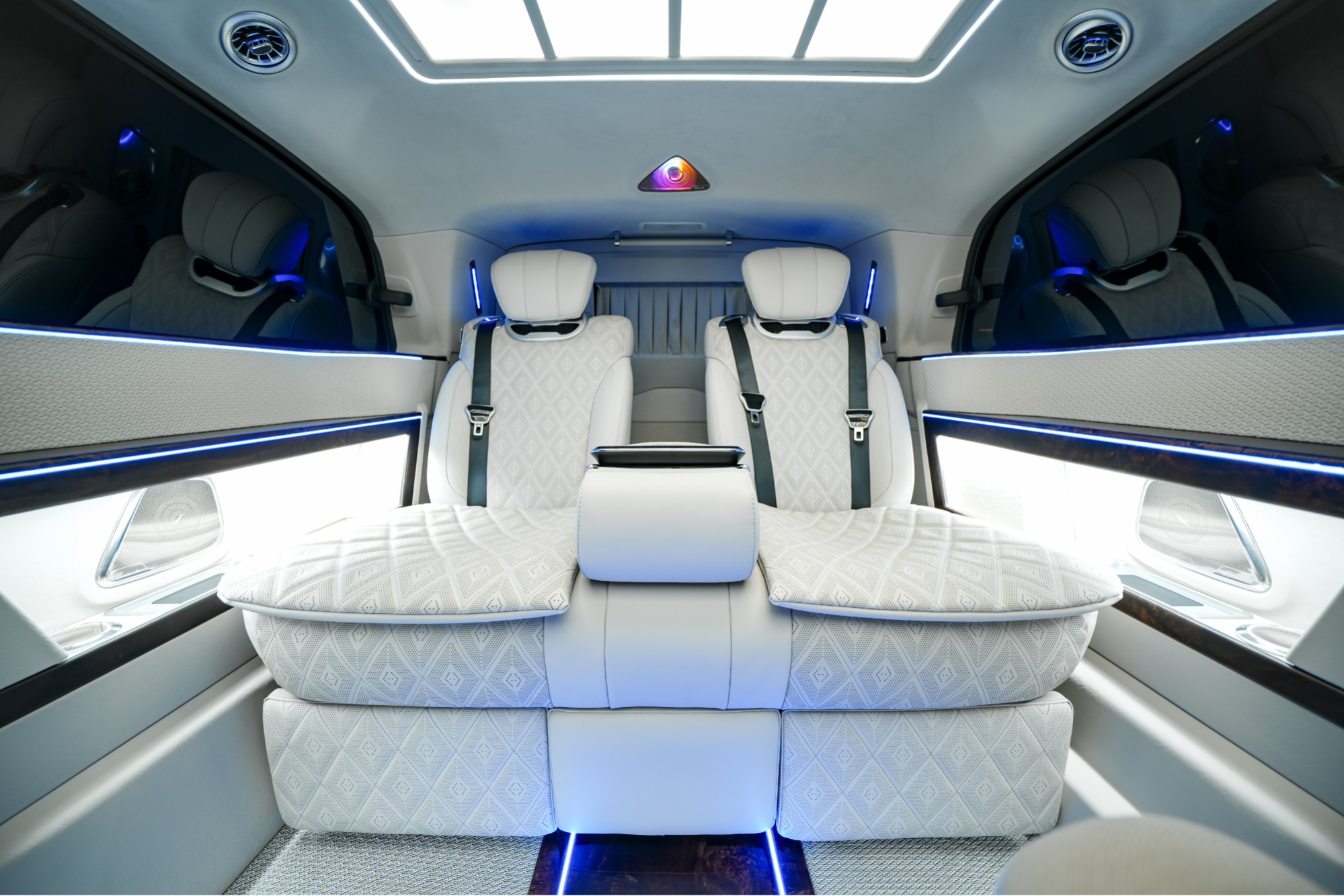 Mercedes Vito 1